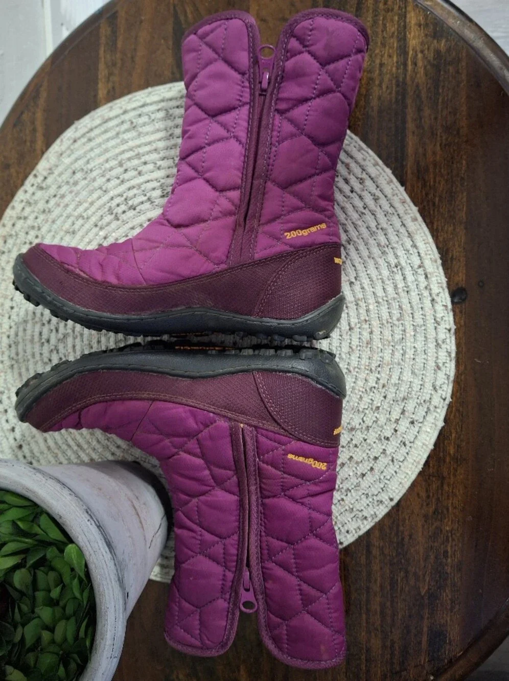 Kid's Columbia Quilted Purple Winter Boots Size 2.